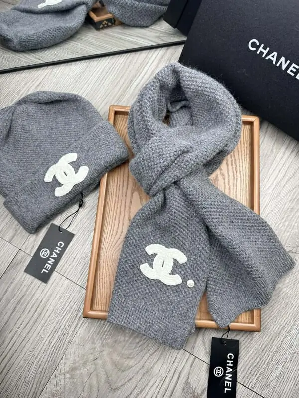 chanel hat and echapres set s_12653101